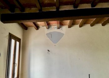 Stanza vuota - Casa semi indipendente Via Argine Po
 
114, San Benedetto Po - foto 15