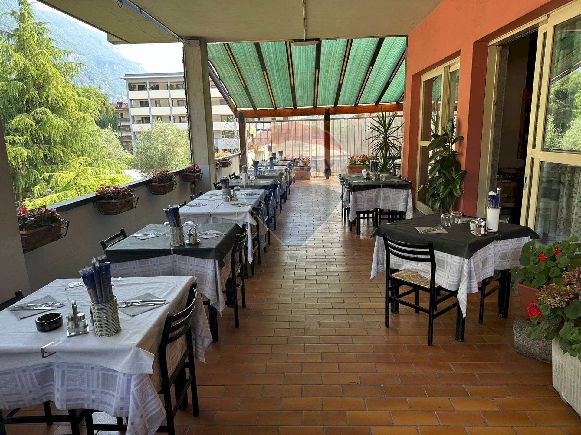Terrazza - Commercial Premises via Fausto Cadeo
54, Darfo Boario Terme - photo 3