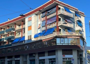 Edificio all\'aperto - Office Ancona - photo 1