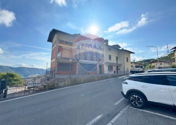 Edificio all\'aperto - Casa semi indipendente Dossena - foto 1