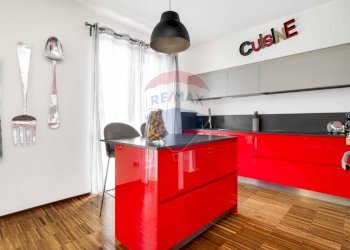 Cucina - Villa Bifamiliare VIA DI VITTORIO
 
29, Samarate - foto 4