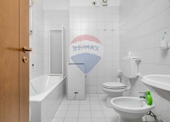 Bagno - Ufficio via V. Veneto
8/A, Gallarate - foto 16