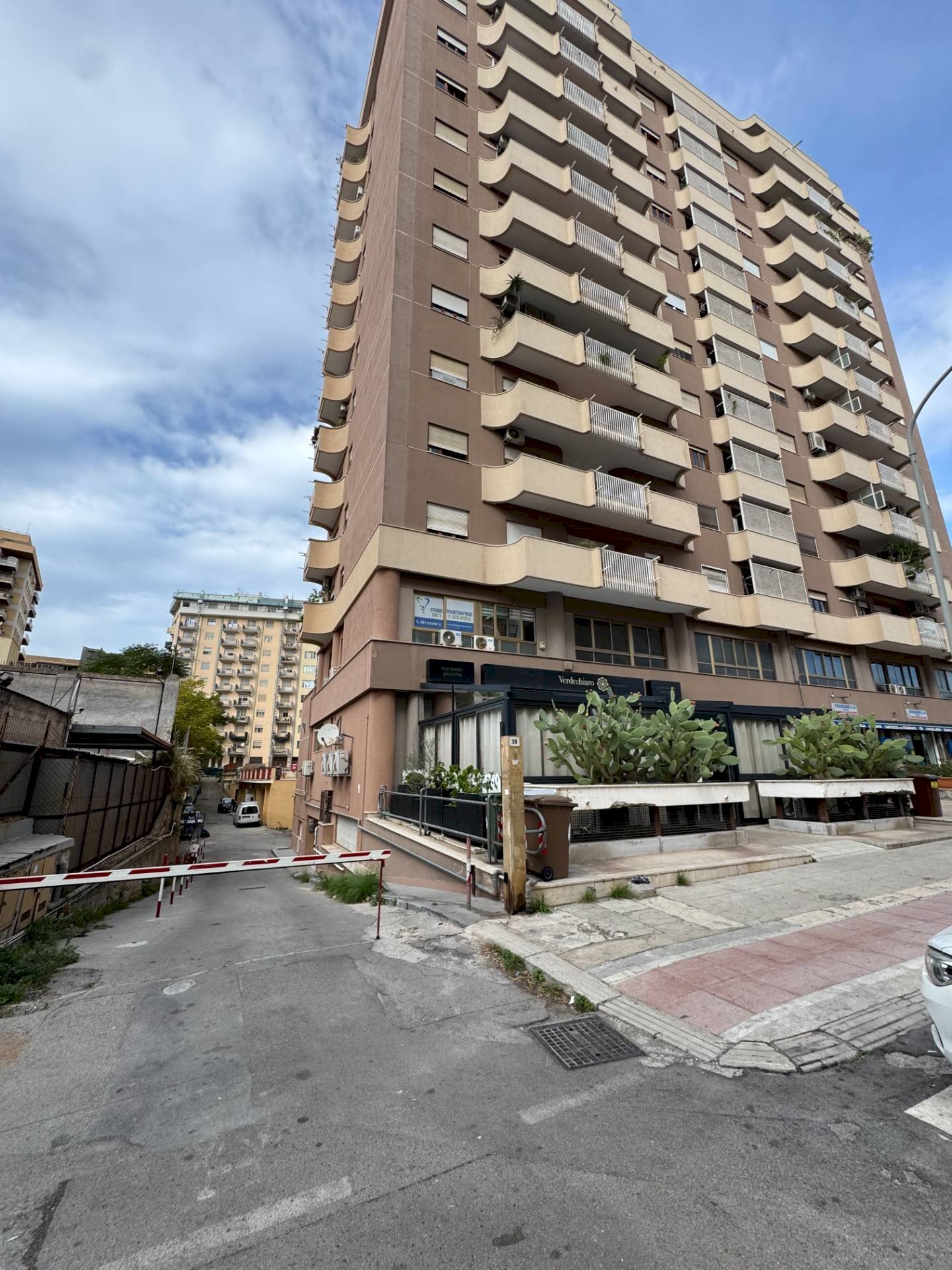 Foto 1 - Box Via Salvatore Puglisi
 
15, Palermo - foto 1