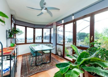 Sala da pranzo - Attic Via Casale Ghella
 
45, Roma - photo 7