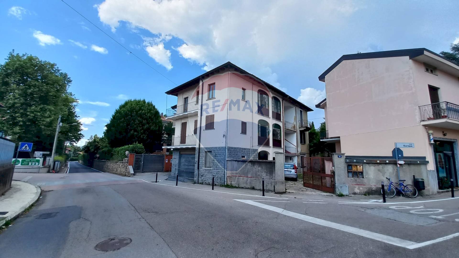 Edificio all\'aperto - Shop via garibaldi
 
16, Caronno Varesino - photo 3