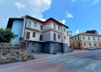 Edificio all\'aperto - Trilocale garibaldi
 
16, Caronno Varesino - foto 1