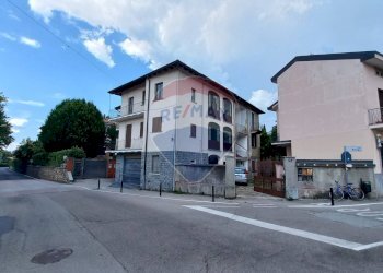 Edificio all\'aperto - Trilocale garibaldi
 
16, Caronno Varesino - foto 2