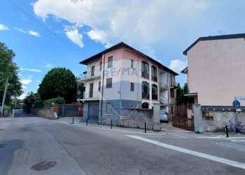 Edificio all\'aperto - Trilocale garibaldi
 
16, Caronno Varesino - foto 3