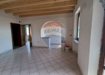 Stanza vuota - Trilocale garibaldi
 
16, Caronno Varesino - foto 9