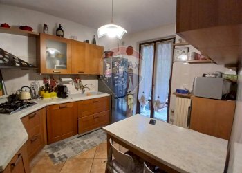 Cucina - Villa a Schiera via leoncavallo 4, Vergiate - foto 16