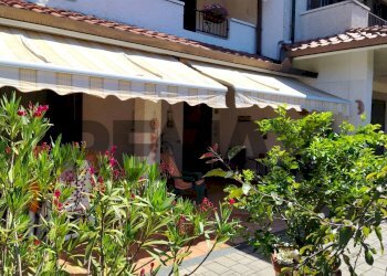 Giardino - Terraced Villa via leoncavallo 4
 
4, Vergiate - photo 5