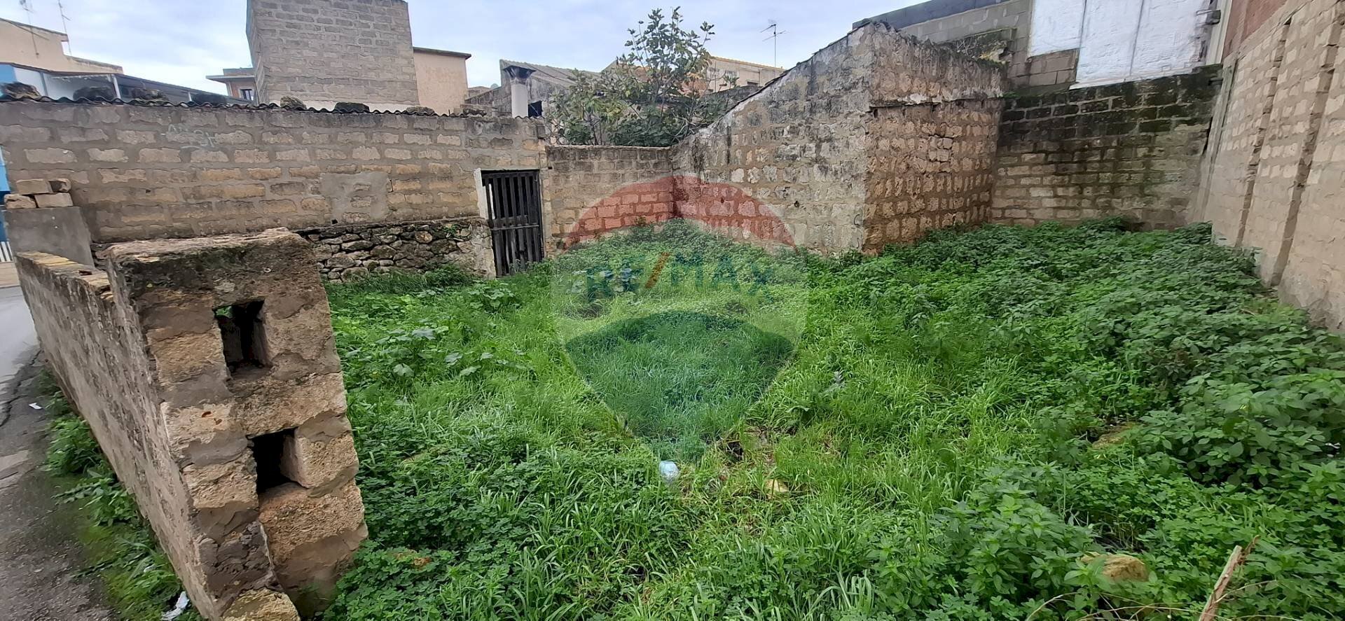 Giardino - Building land via Rosolino Pilo
 
2, Vittoria - photo 1