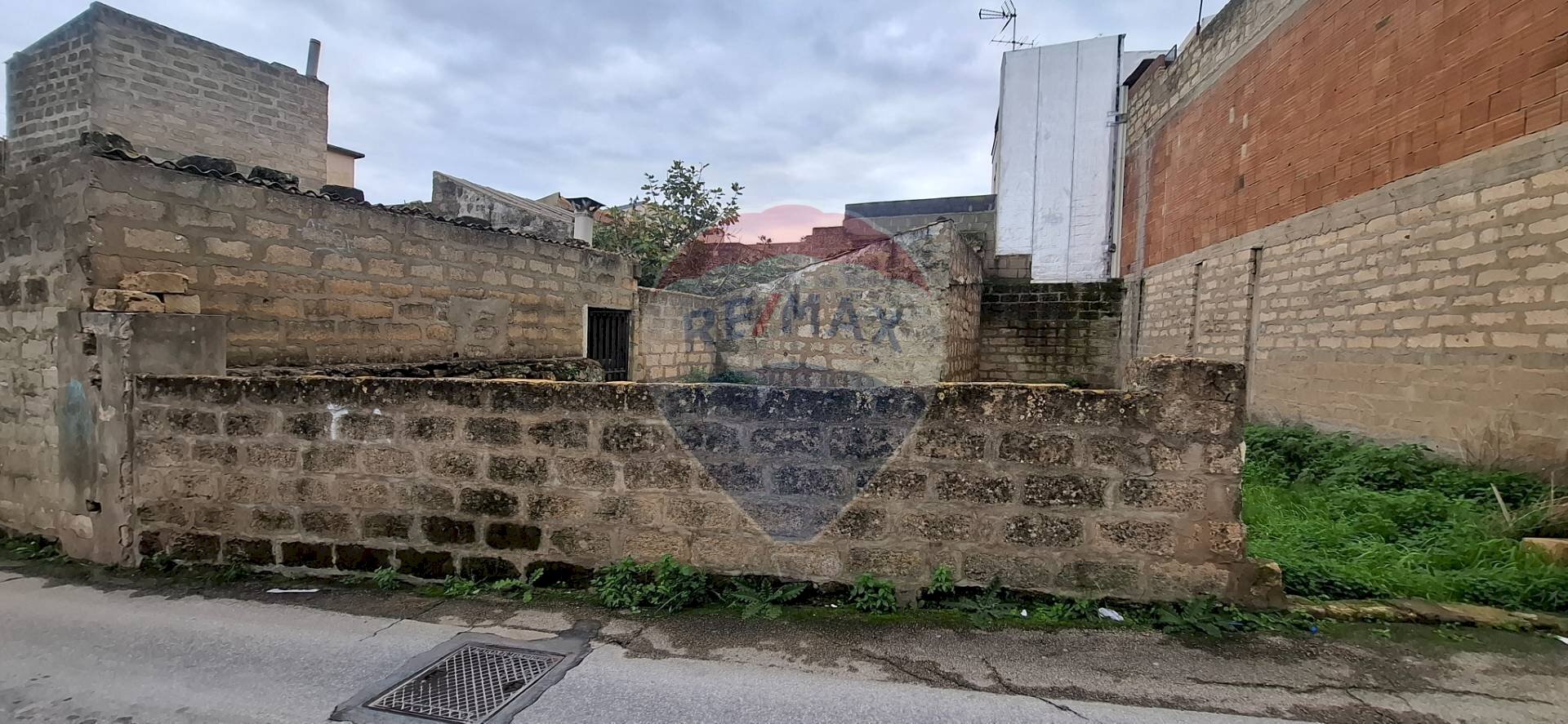 Edificio all\'aperto - Building land via Rosolino Pilo
 
2, Vittoria - photo 2