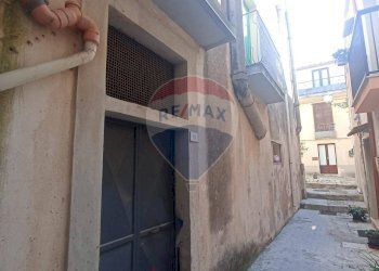 Edificio all\'aperto - Casa indipendente via terlato
 
14, Chiaramonte Gulfi - foto 4