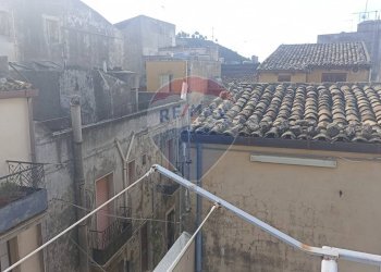 Edificio all\'aperto - Casa indipendente via terlato
 
14, Chiaramonte Gulfi - foto 30