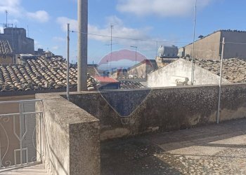 Edificio all\'aperto - Casa indipendente via terlato
 
14, Chiaramonte Gulfi - foto 37