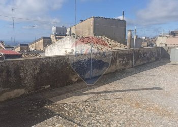Edificio all\'aperto - Casa indipendente via terlato
 
14, Chiaramonte Gulfi - foto 39