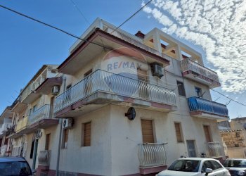 Edificio all\'aperto - Trilocale via Doberdò
 
34, Scicli - foto 2