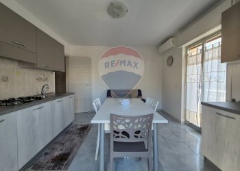 Sala da pranzo - Trilocale via Doberdò
 
34, Scicli - foto 16