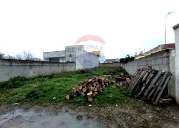 Giardino - Terreno edificabile Via Giuseppe Verdi
snc, Brindisi - foto 2