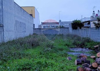 Giardino - Terreno edificabile Via Giuseppe Verdi
snc, Brindisi - foto 3
