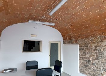 Foto 2 - Commercial Premises lungarno Gambacorti, Pisa - photo 2