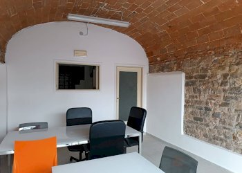 Foto 3 - Commercial Premises lungarno Gambacorti, Pisa - photo 3