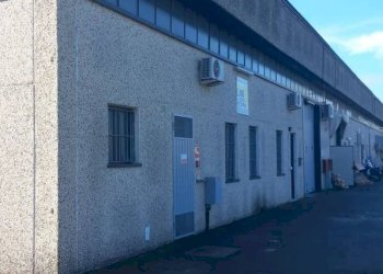 Facciata - Capannone via Lago di Carezza, Carpi - foto 1