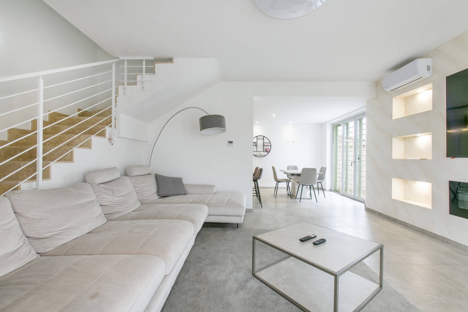 Foto 1 - Semi-detached house via viterbo
 
10, Anzio - photo 1