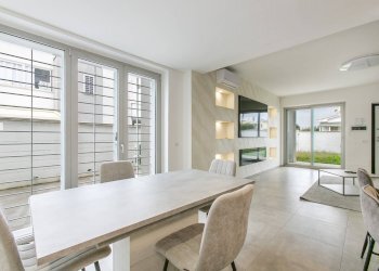 Foto 8 - Semi-detached house via viterbo
 
10, Anzio - photo 8