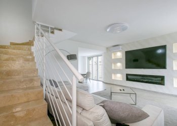 Foto 10 - Semi-detached house via viterbo
 
10, Anzio - photo 10