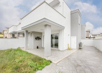 Foto 25 - Semi-detached house via viterbo
 
10, Anzio - photo 25