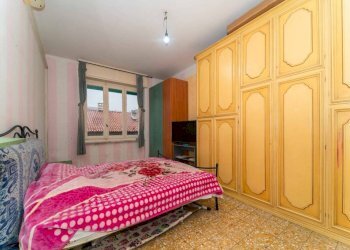 Camera da letto - Bilocale via Mongrando, 22, Torino (zona Vanchiglietta) - foto 11