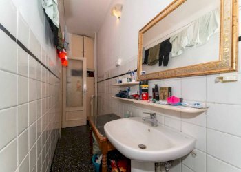 Bagno - Bilocale via Mongrando, 22, Torino (zona Vanchiglietta) - foto 13