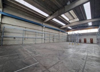 Interno non residenziale - Capannone via John Fitzgerald Kennedy, Cerro Maggiore - foto 6