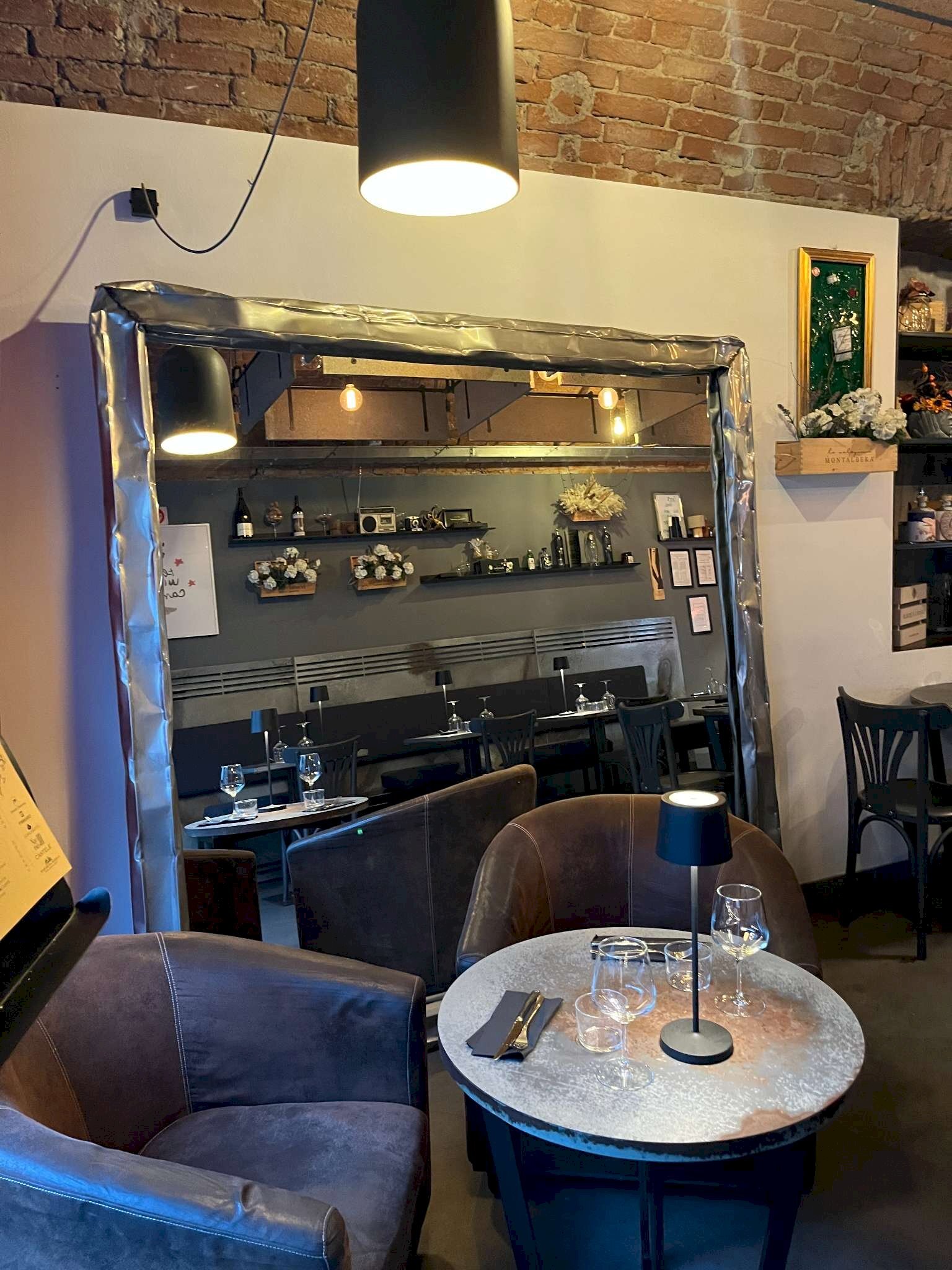 Locale - Pub - Wine Bar piazza EMANUELE FILIBERTO, 6/A, Torino (neighborhood Centro) - photo 3