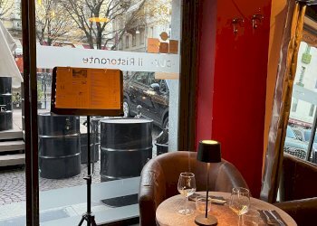 Locale - Pub - Enoteca - Wine Bar piazza EMANUELE FILIBERTO, 6/A, Torino (zona Centro) - foto 7