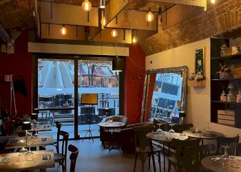 Locale - Pub - Enoteca - Wine Bar piazza EMANUELE FILIBERTO, 6/A, Torino (zona Centro) - foto 11