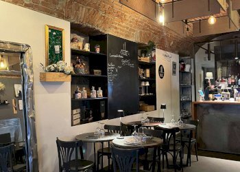 Locale - Pub - Enoteca - Wine Bar piazza EMANUELE FILIBERTO, 6/A, Torino (zona Centro) - foto 13