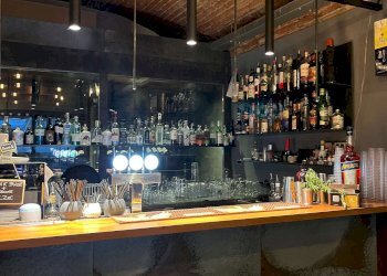 Locale - Pub - Enoteca - Wine Bar piazza EMANUELE FILIBERTO, 6/A, Torino (zona Centro) - foto 14