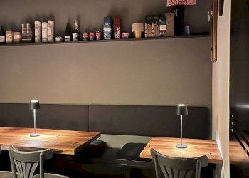 Locale - Pub - Enoteca - Wine Bar piazza EMANUELE FILIBERTO, 6/A, Torino (zona Centro) - foto 26