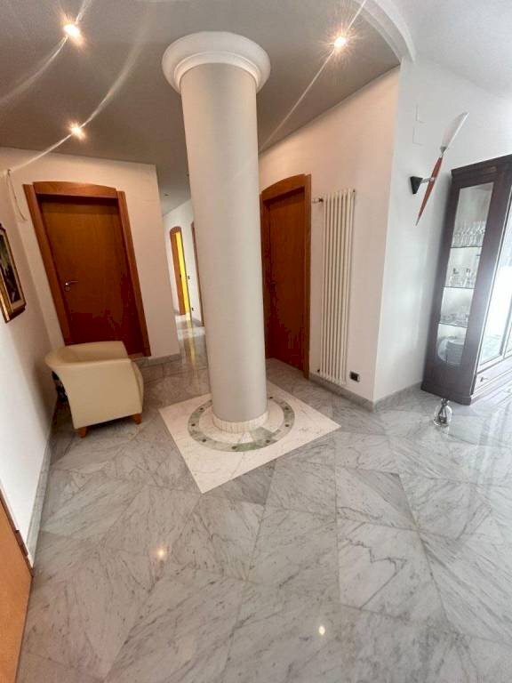 Disimpegno - Quadrilocale via Tenente Domenico Speranza, 8, Bitonto - foto 3