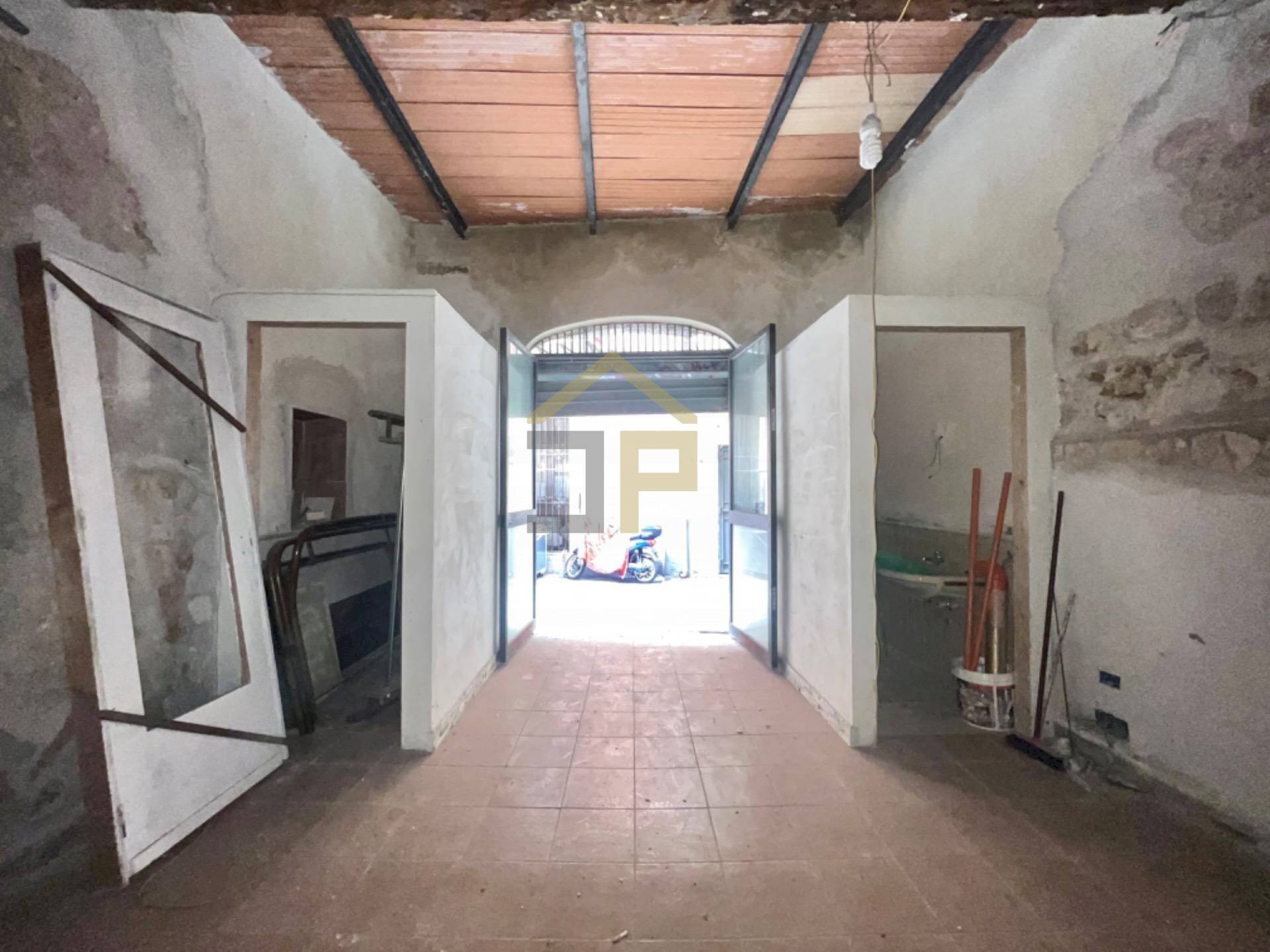 Foto 3 - Magazzino Vicolo Mezzojuso
 
12, Palermo - foto 3