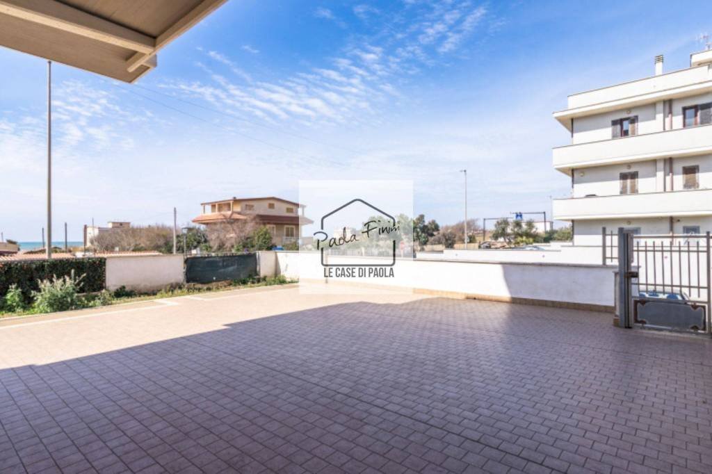 Cortile interno - Bilocale via Foggia, Ardea - foto 3