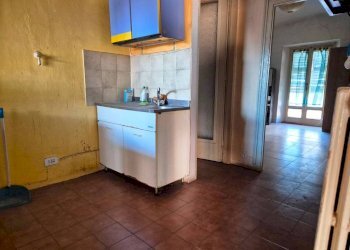 Cucina - Bilocale via Guglielmo Marconi, Borgo San Dalmazzo - foto 4