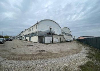 Foto 1 - Shed Via Pontida, San Benedetto del Tronto - photo 1