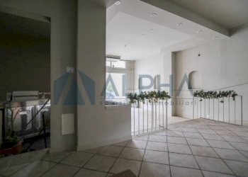 Interno palazzo - Shop viale Giovanni Segantini, Cesenatico - photo 9