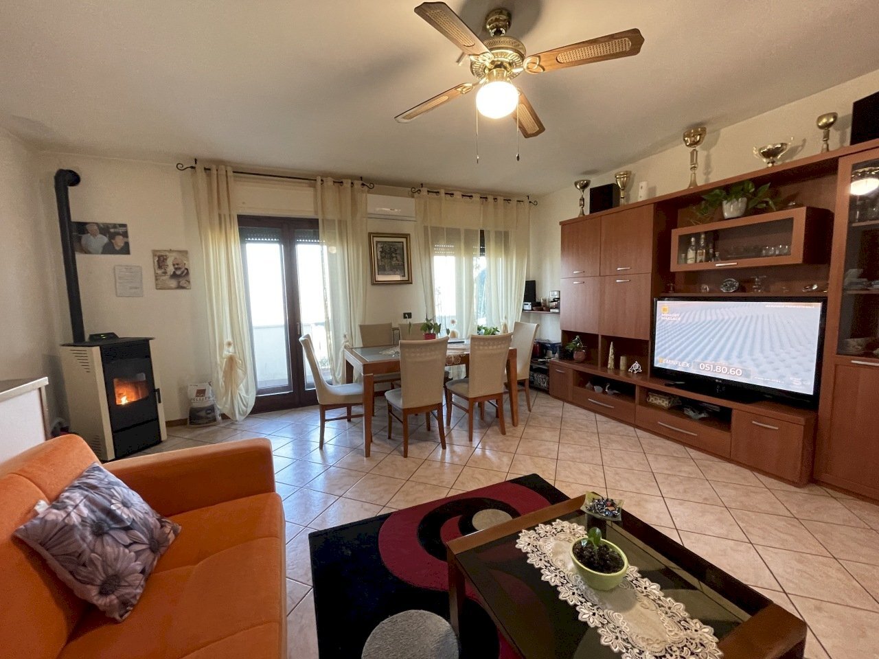 sala da pranzo - Appartamento Via Raffaello 6, Moscufo - foto 3