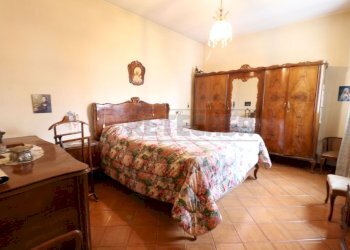 10_Letto pt.JPG - Villa a Schiera Sermide e Felonica - foto 10