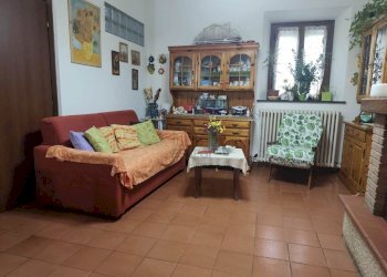 casa di corte centrale abitabile IA04160 (2).jpg - Terratetto - Terracielo Via delle Selvette, segromigno in monte 298, Lucca - foto 2